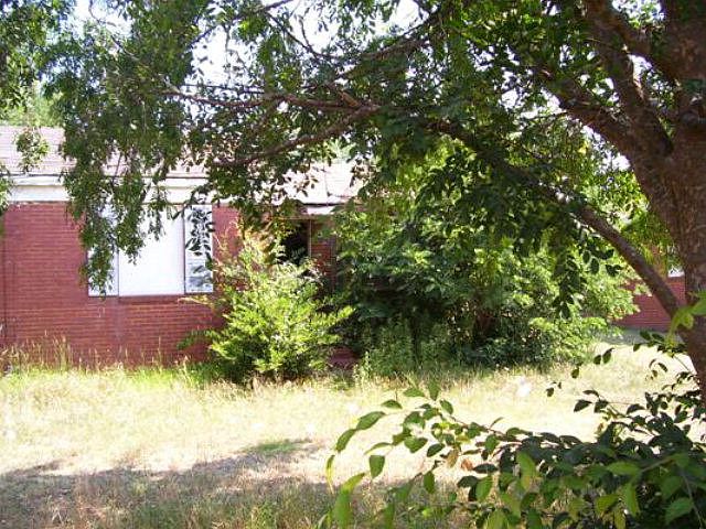 1st image of 730-732 Savannah Avenue