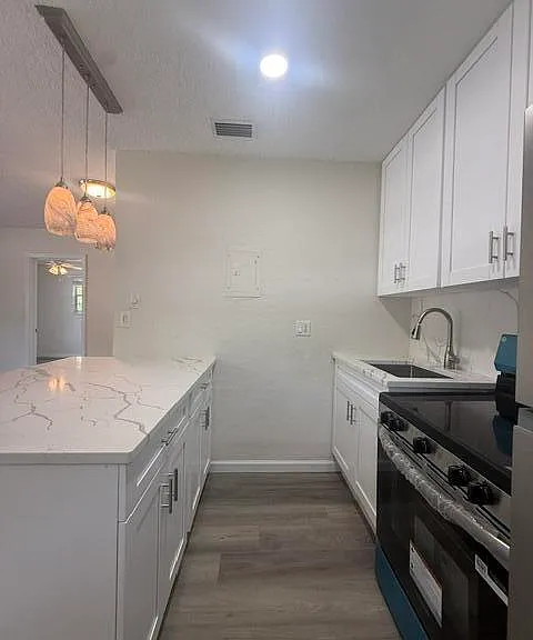 712 SW 14th Ave #1 — Photo 6