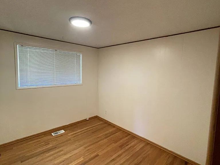 1225 Lee St — Photo 7