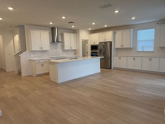 5th image of 5401 Pacific Yacht Way