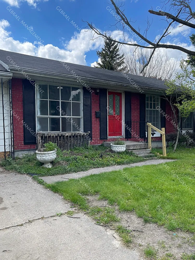 727 Athens — Photo 1