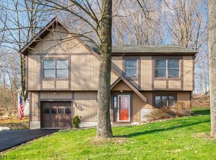 2 Sparta Rd, Stanhope, NJ 07874