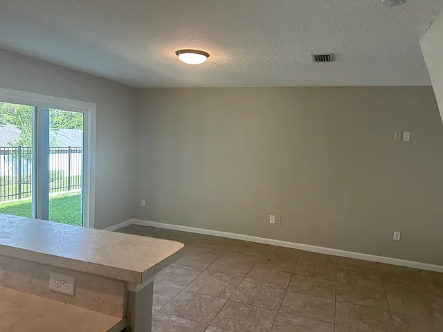 4028 Pine Hill Point #1 — Photo 5