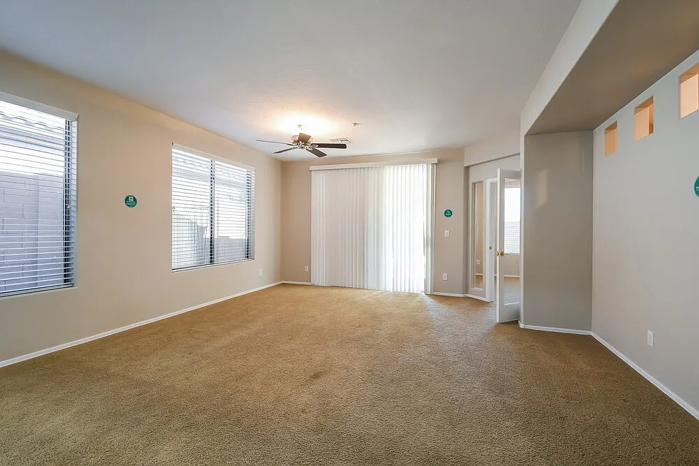 3 bed, 2.0 bath, 1760 sqft, $2,810 — Photo 3