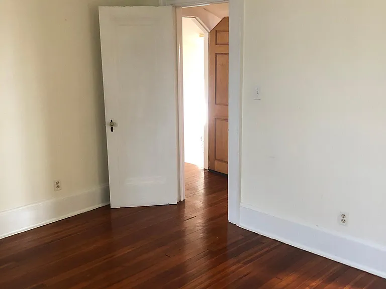 1400 Colonial Ave #5 — Photo 10