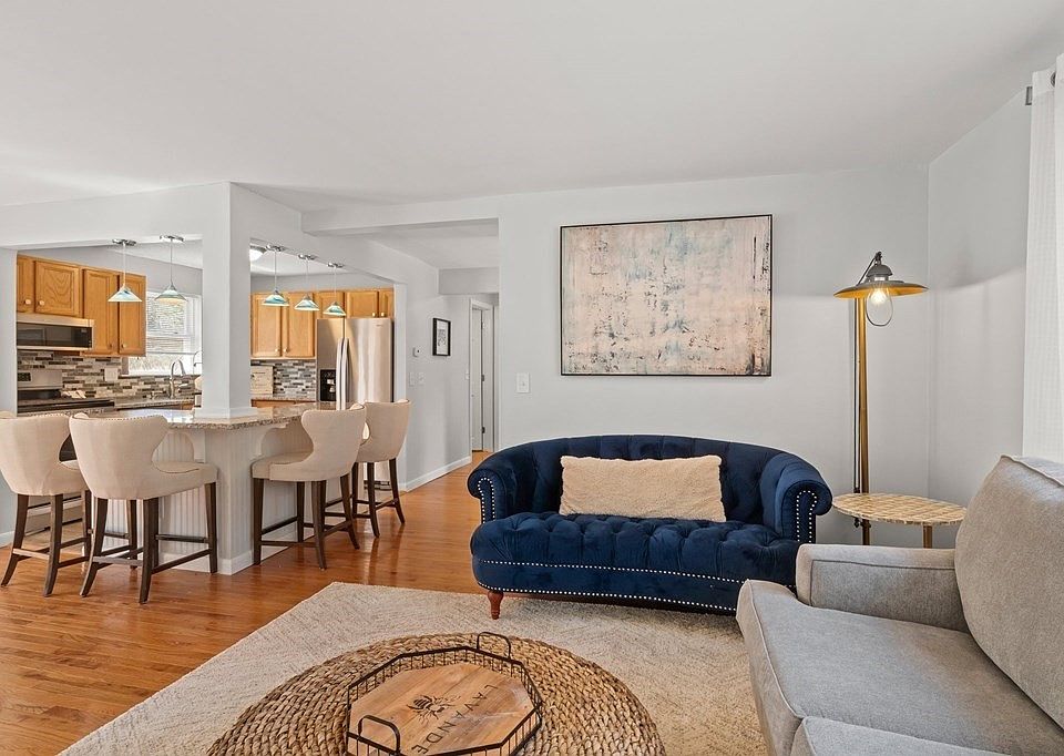 1st image of 48 Pine Valley Dr #48