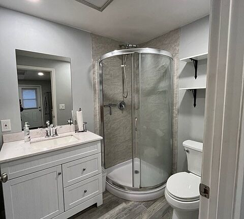 4th image of 320 W Whittier Ave #0