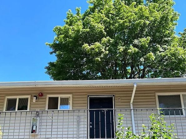 6735 SW Capitol Hill Rd APT 7