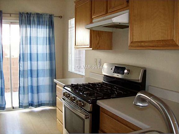 5th image of 964 Whispering Grove Ave