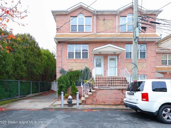 4 Marisa Ct, Staten Island, NY 10314