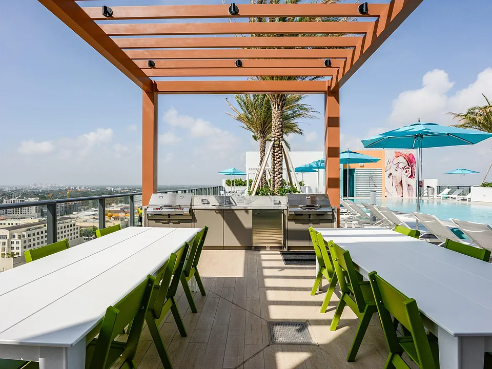 Alfresco Dining and Grilling
