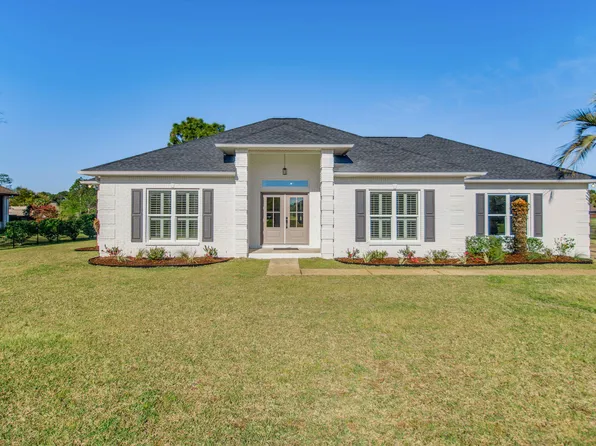 2535 Masters Blvd, Navarre, FL 32566