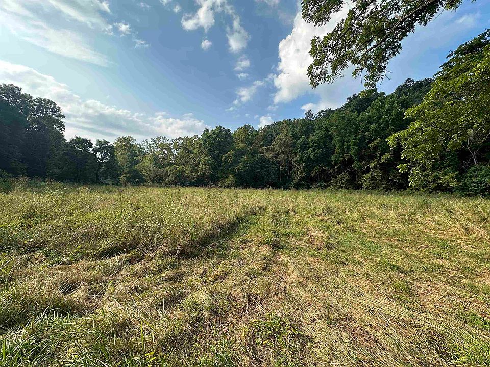 2nd image of 1834 Hoods Run Rd