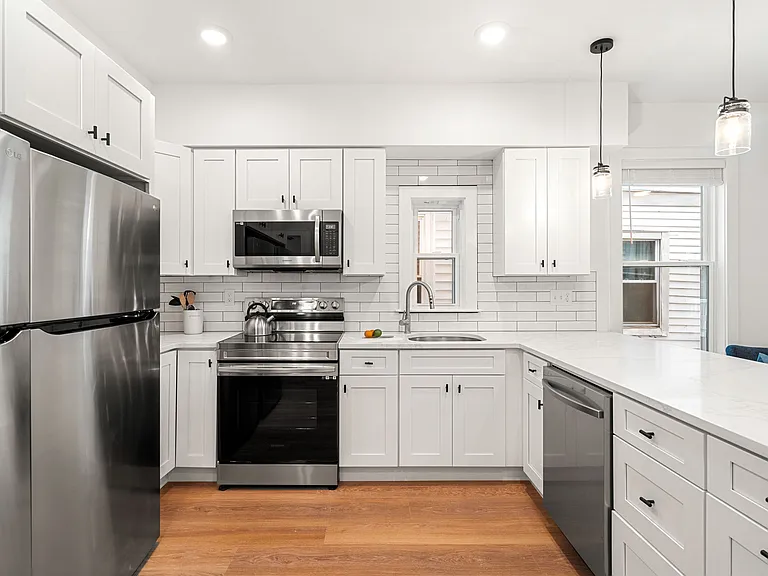 90 Forbes St #2 — Photo 12