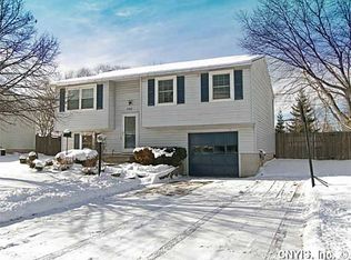 7789 New Hope W, Liverpool, NY 13090
