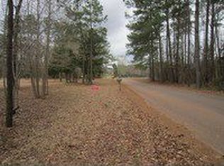 1368 Underwood Rd, Marshall, TX 75672