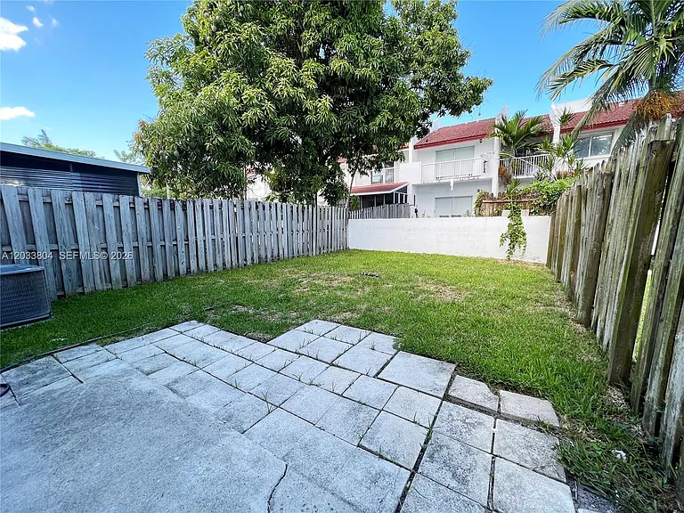 20759 SW 83rd Ave — Photo 7