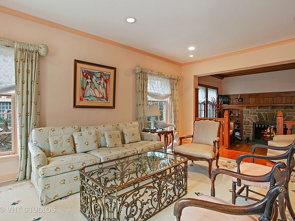 4th image of 6728 N Le Mai Ave