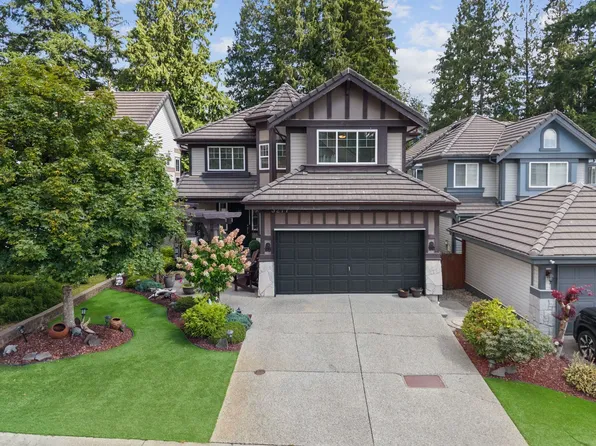3277 Chartwell Grn, Coquitlam, BC V3E 3M9