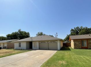 5433 12th St, Lubbock, TX 79416