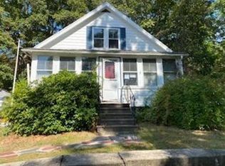 42 Hawkes St, Saugus, MA 01906