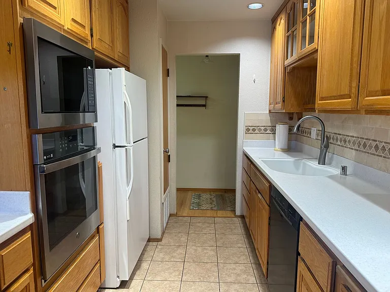 519 San Remo St — Photo 14