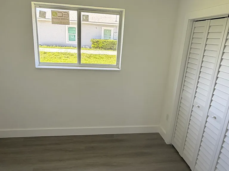 26500 SW 137th Ave — Photo 10