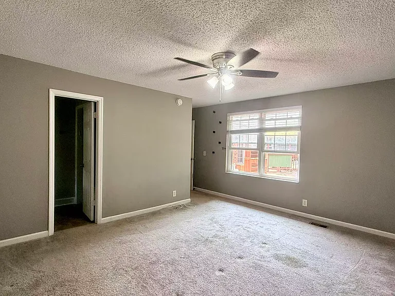 3533 Wood Bridge Dr — Photo 14