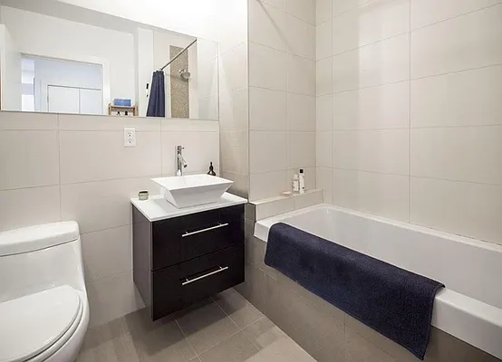 Sold by Warburg | media 2