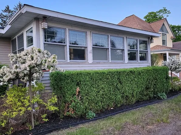 810 E Ludington Ave, Ludington, MI 49431