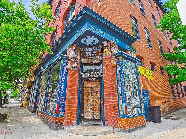 1328 W Lombard St — Photo 41