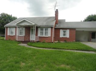 1715 Randolph Ave, Pulaski, VA 24301