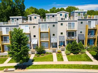 609 Lochlyn Hill Dr, Charlottesville, VA