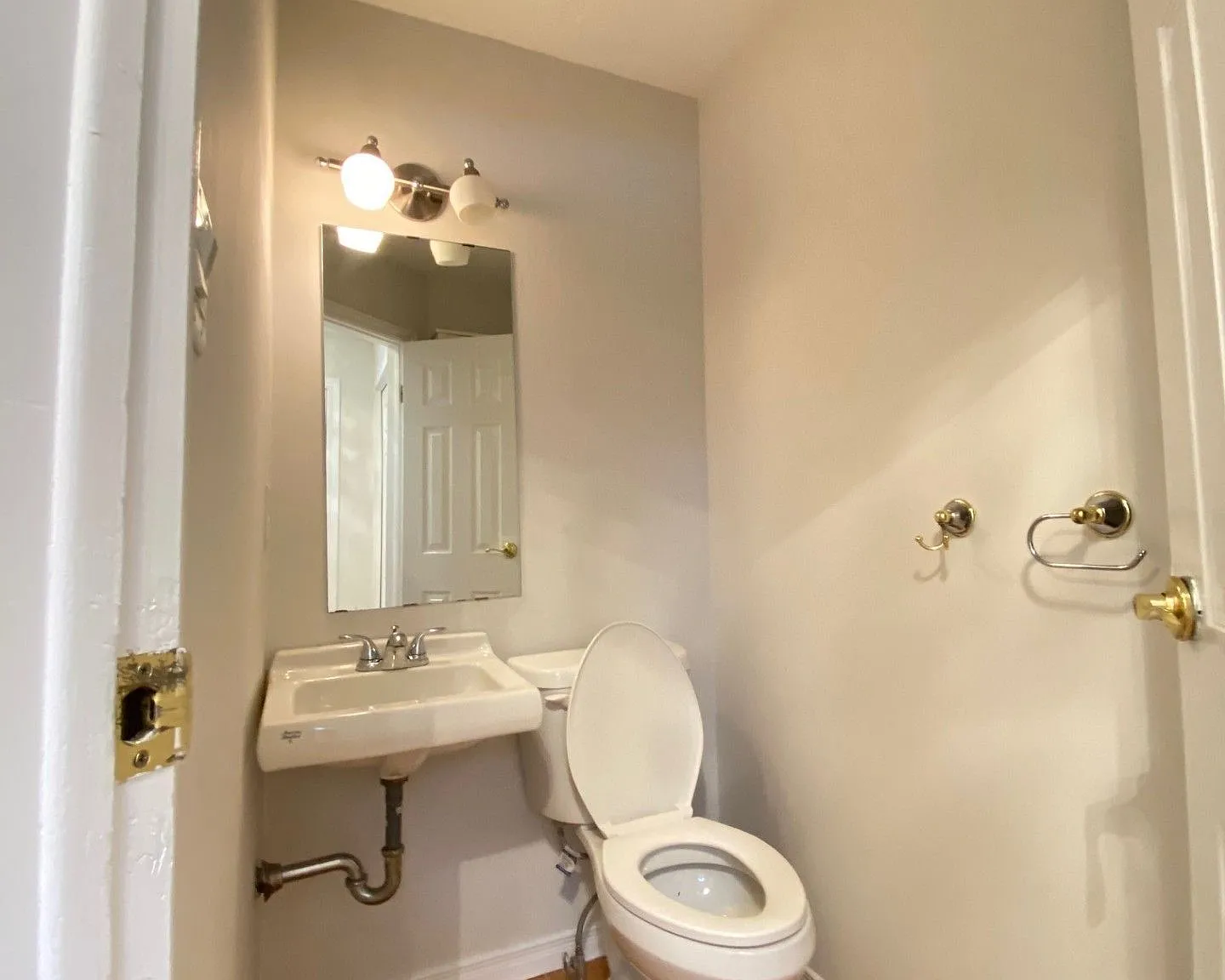 3 bed, $2,600 — Photo 4