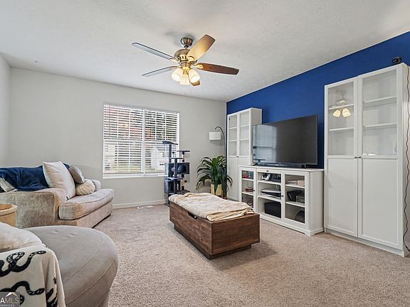 5th image of 188 Pilgrim Ln