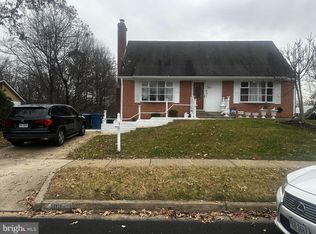 8111 Springfield Village Dr, Springfield, VA 22152