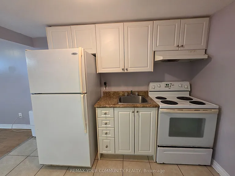 331 Phillip Murray Ave #BASEMENT — Photo 5