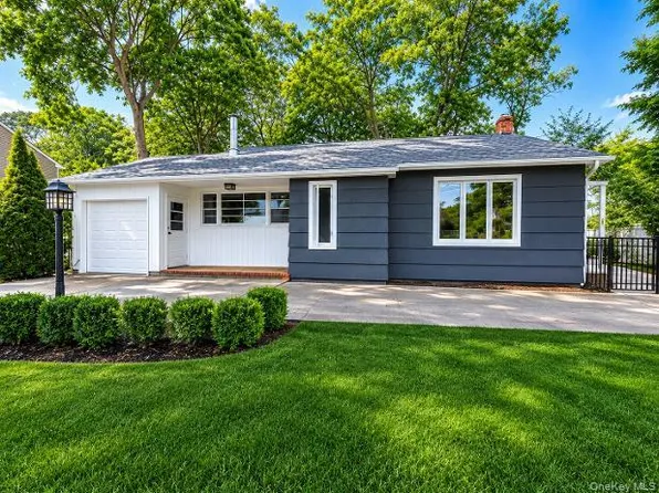 194 Phyllis Drive, Patchogue, NY 11772