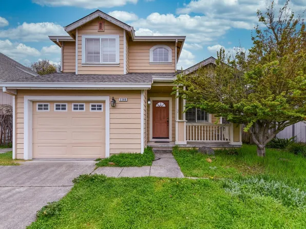 2300 Claiborne Circle, Santa Rosa, CA 95403