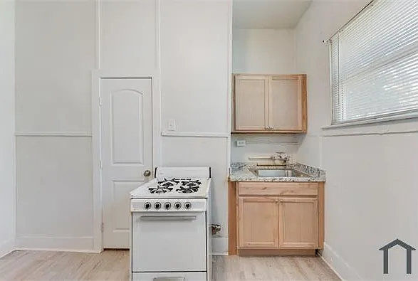 1615 Alston Ave #D — Photo 8