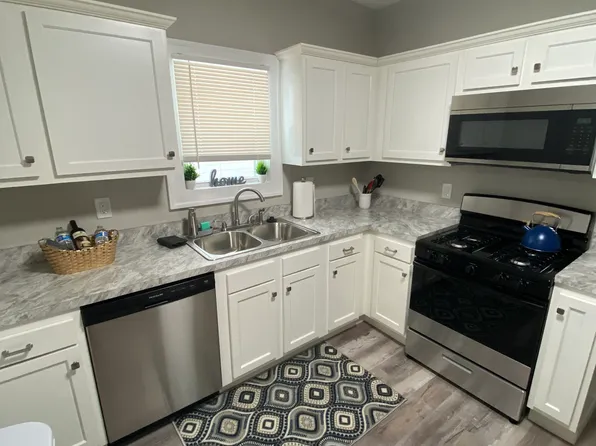 10614 Lee Ave, Cleveland, OH 44106