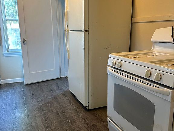 5th image of 744 Wallgate Ave