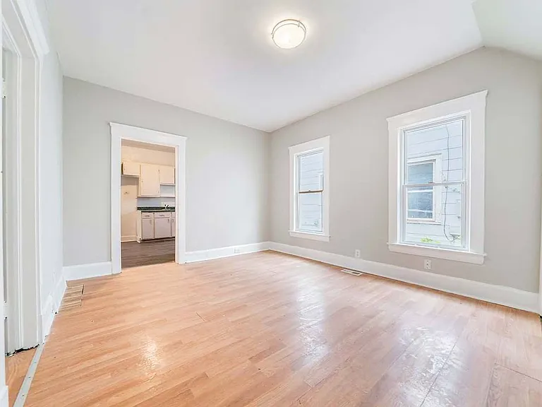 4310 Daisy Ave — Photo 61