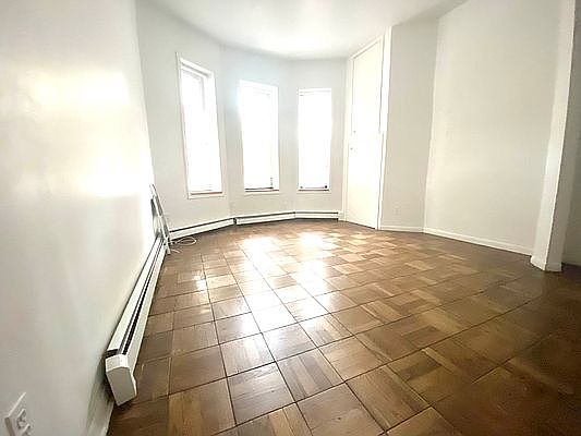 1st image of 635 Flatbush Ave APT 1D