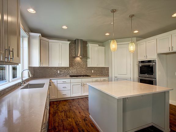 Model Home - Finishes Vary