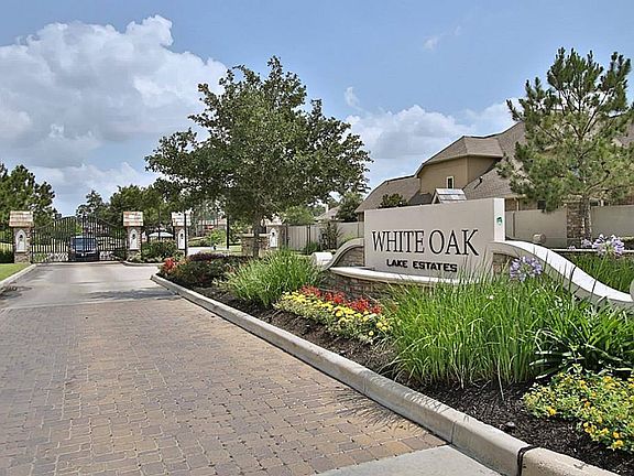 2nd image of 13622 Oak Lake Bnd