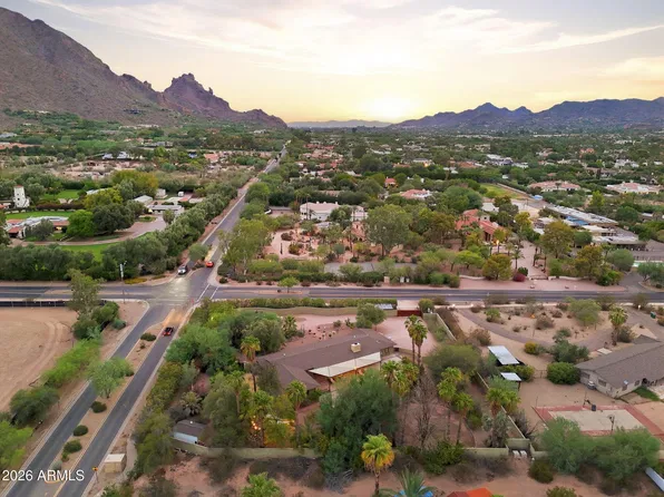 6005 N Invergordon Road, Paradise Valley, AZ 85253