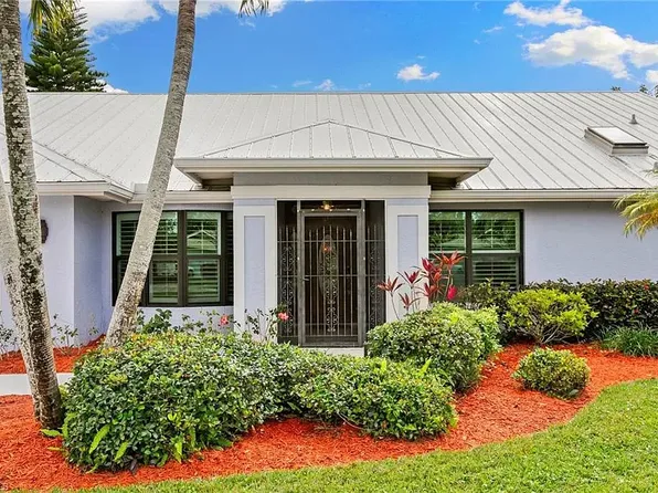 107 Cedar Crest Ct, Naples, FL 34113