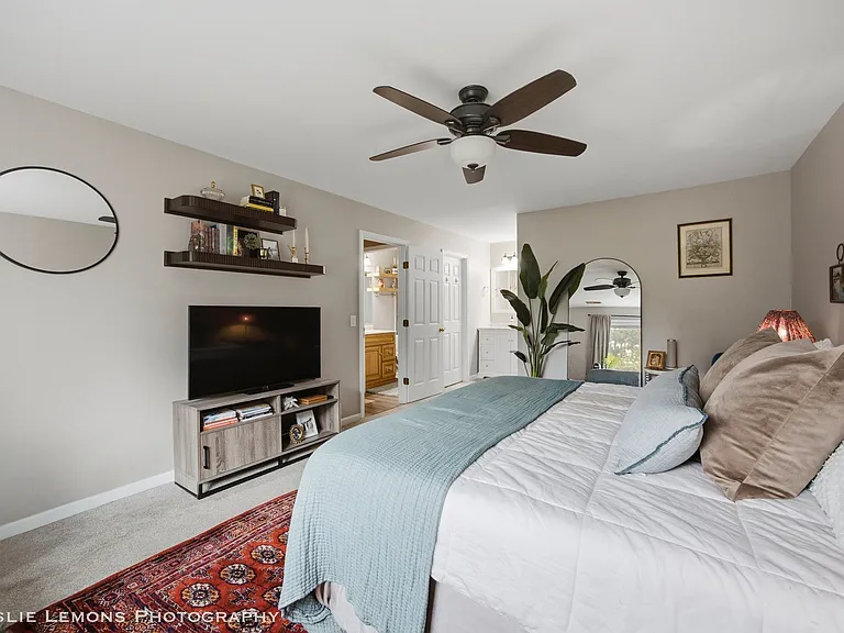 446 Valley Dr #201 — Photo 11