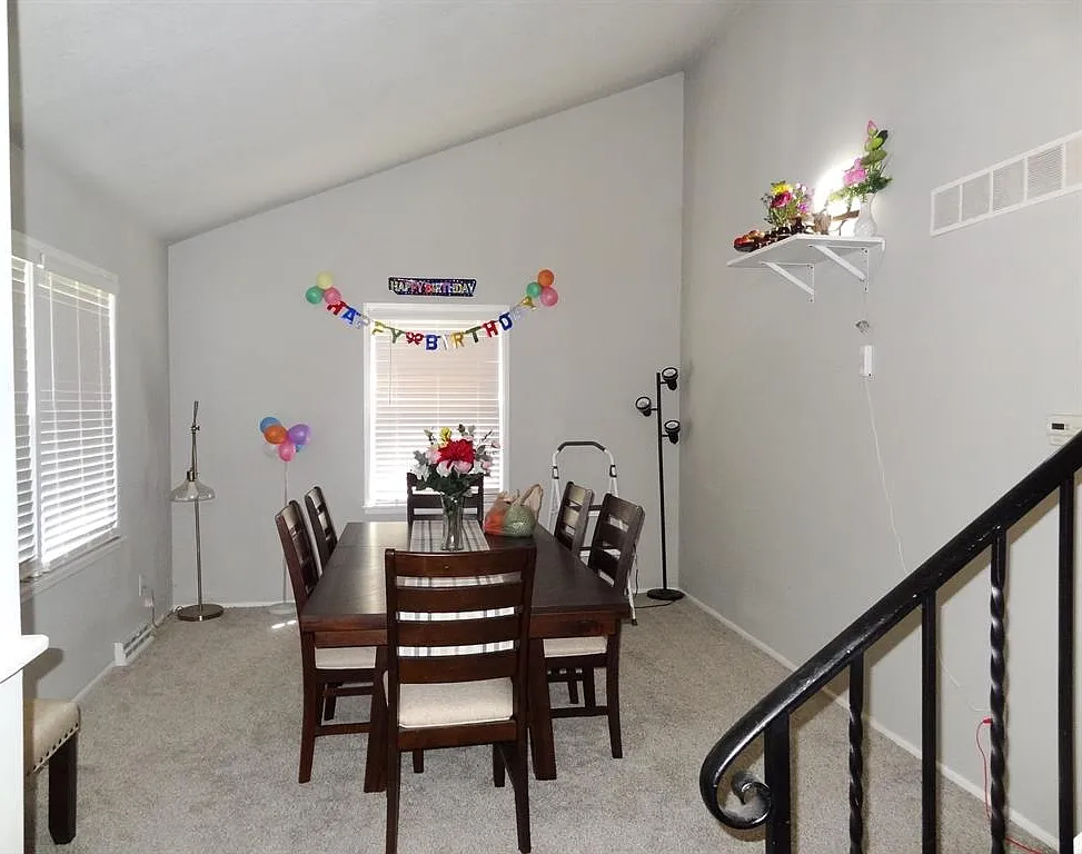 4 bed, 1848 sqft, $1,700 — Photo 3